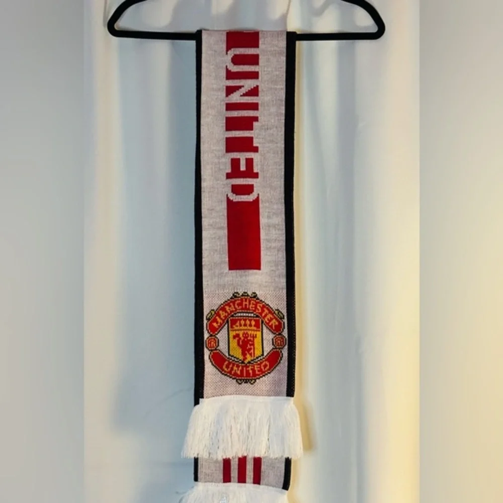 Adidas Manchester United Scarf Red Devils Soccer Fan Knit White Red Black Fringe